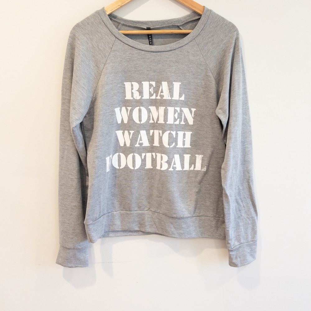 NWT Triumph Real Women Watch Football Grey Long Sleeved Pullover Shirt Medium